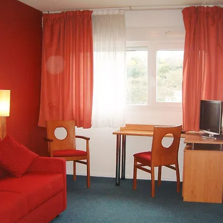 아파트호텔 Sejours & Affaires Lamartine 푸아티에