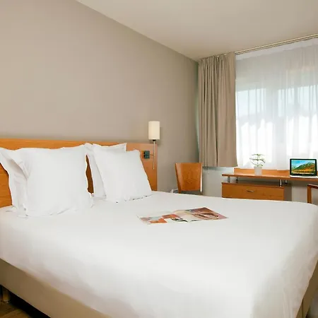 Sejours & Affaires Lamartine Aparthotel Poitiers