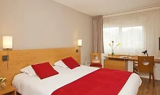 Sejours & Affaires Lamartine מלון דירות 3*
