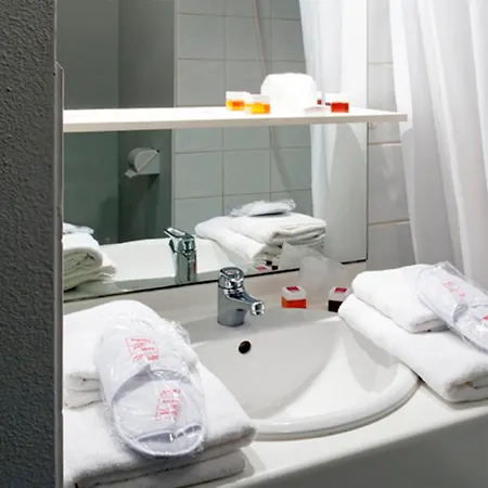 Sejours & Affaires Lamartine 3* Πουατιέ