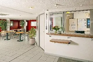 Sejours & Affaires Lamartine Aparthotel 3*