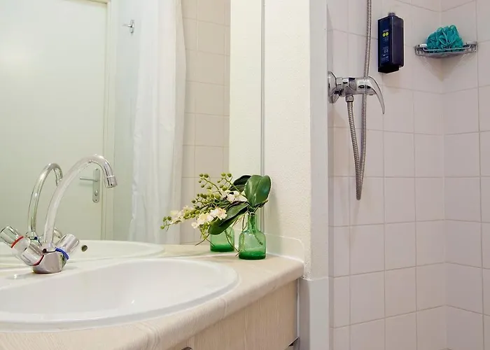 Sejours & Affaires Lamartine Aparthotel