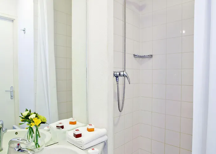 Sejours & Affaires Lamartine Aparthotel