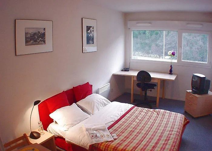 Sejours & Affaires Lamartine Aparthotel Poitiers